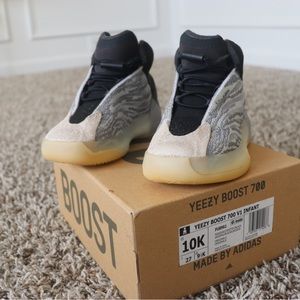 Yeezy kids sneakers